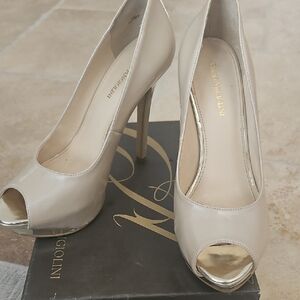 Enzo Angiolini Cream and Gold Peep Toe Heels
